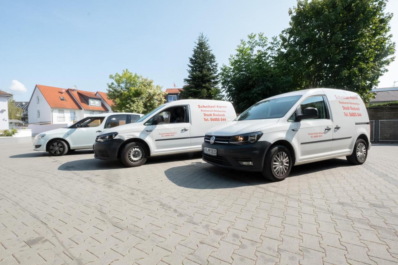 Schnitzelhaus Und Pension Stadt Rosbach Rosbach vor der Hohe ภายนอก รูปภาพ